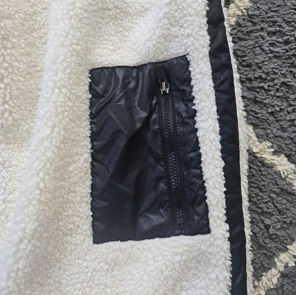 Fabletics Alaska Fleece Jogger Tusk/Black XS - Picture 10 of 14